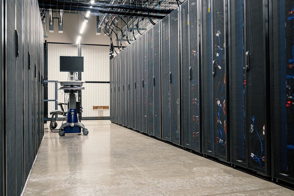 Always-On Thermal Monitoring of Power Distribution Cabinets in a Data Center